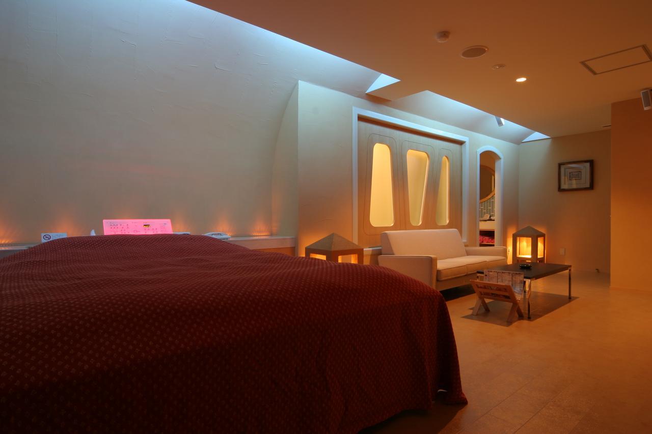 Hotel Chateau Briant (Adults Only) Szaitama Kültér fotó